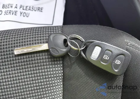 2016 Hyundai Elantra Gt from USA, damaged, VIN KMHD35LH1GU316545